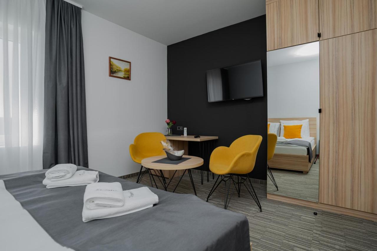 Maestro - Rooms & Restaurant Vukovar Eksteriør bilde