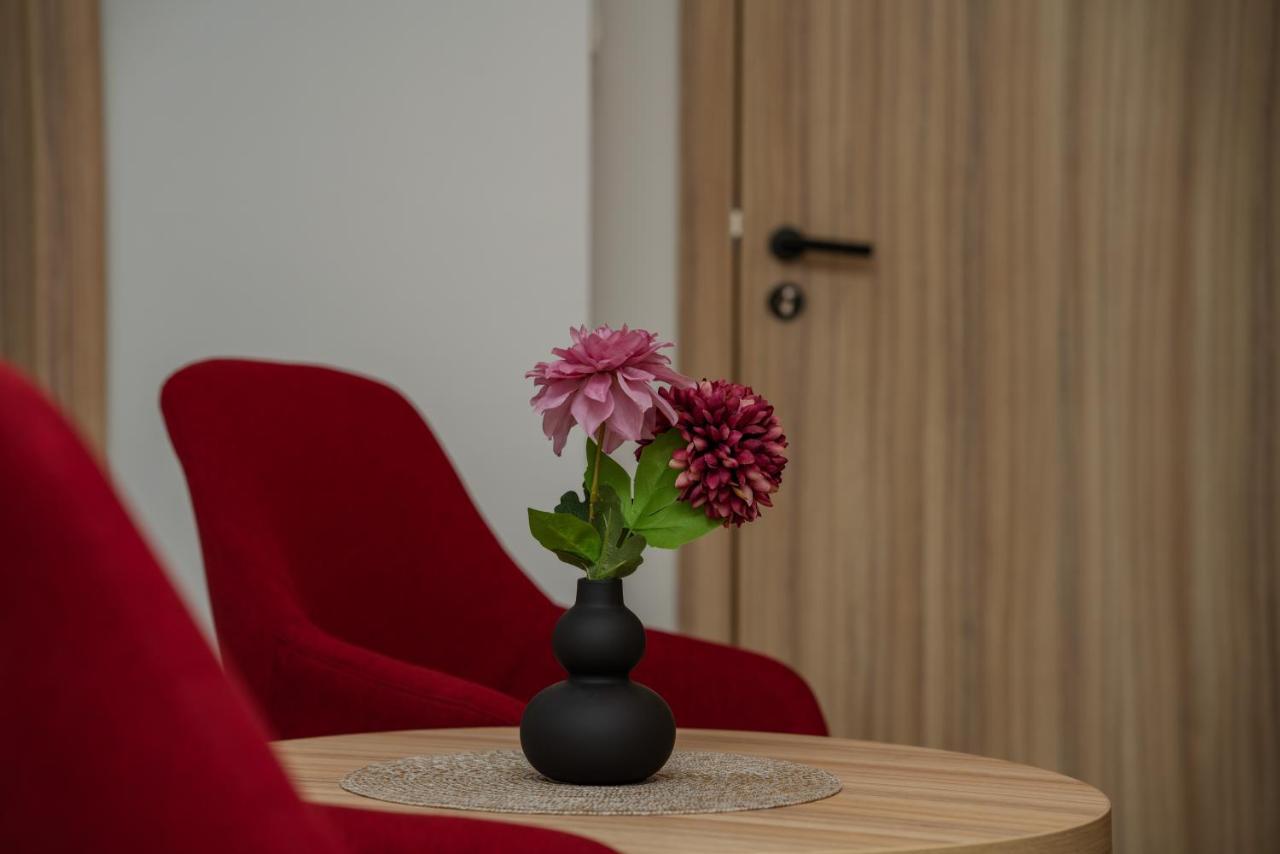 Maestro - Rooms & Restaurant Vukovar Eksteriør bilde