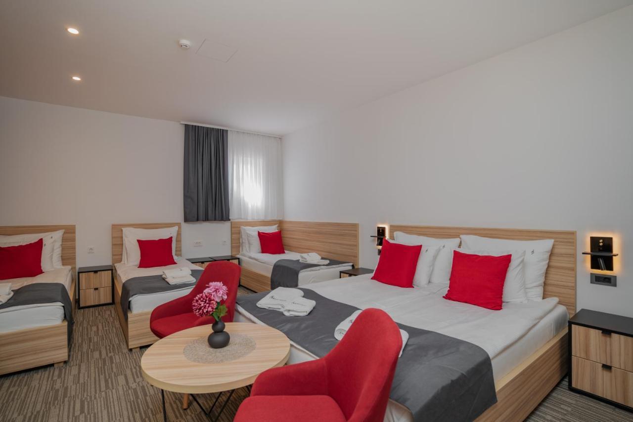 Maestro - Rooms & Restaurant Vukovar Eksteriør bilde