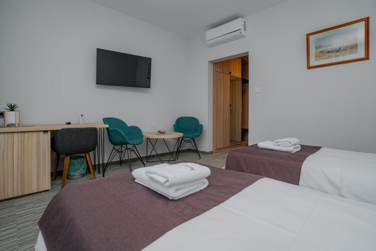 Maestro - Rooms & Restaurant Vukovar Eksteriør bilde