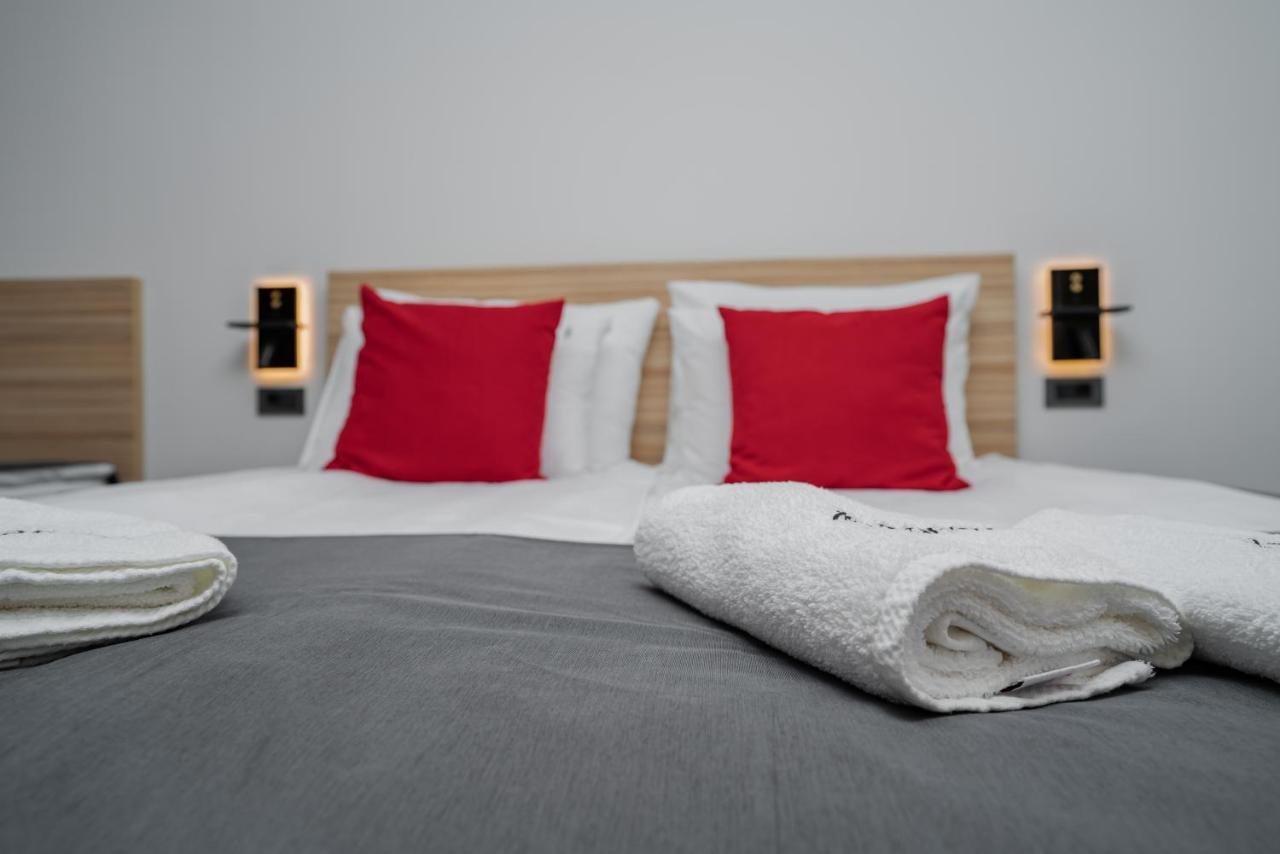Maestro - Rooms & Restaurant Vukovar Eksteriør bilde