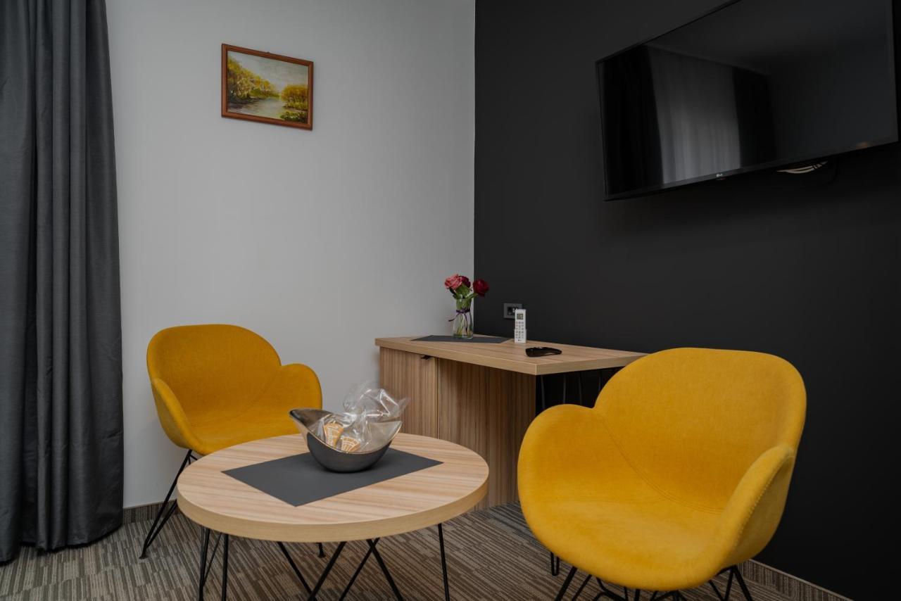 Maestro - Rooms & Restaurant Vukovar Eksteriør bilde