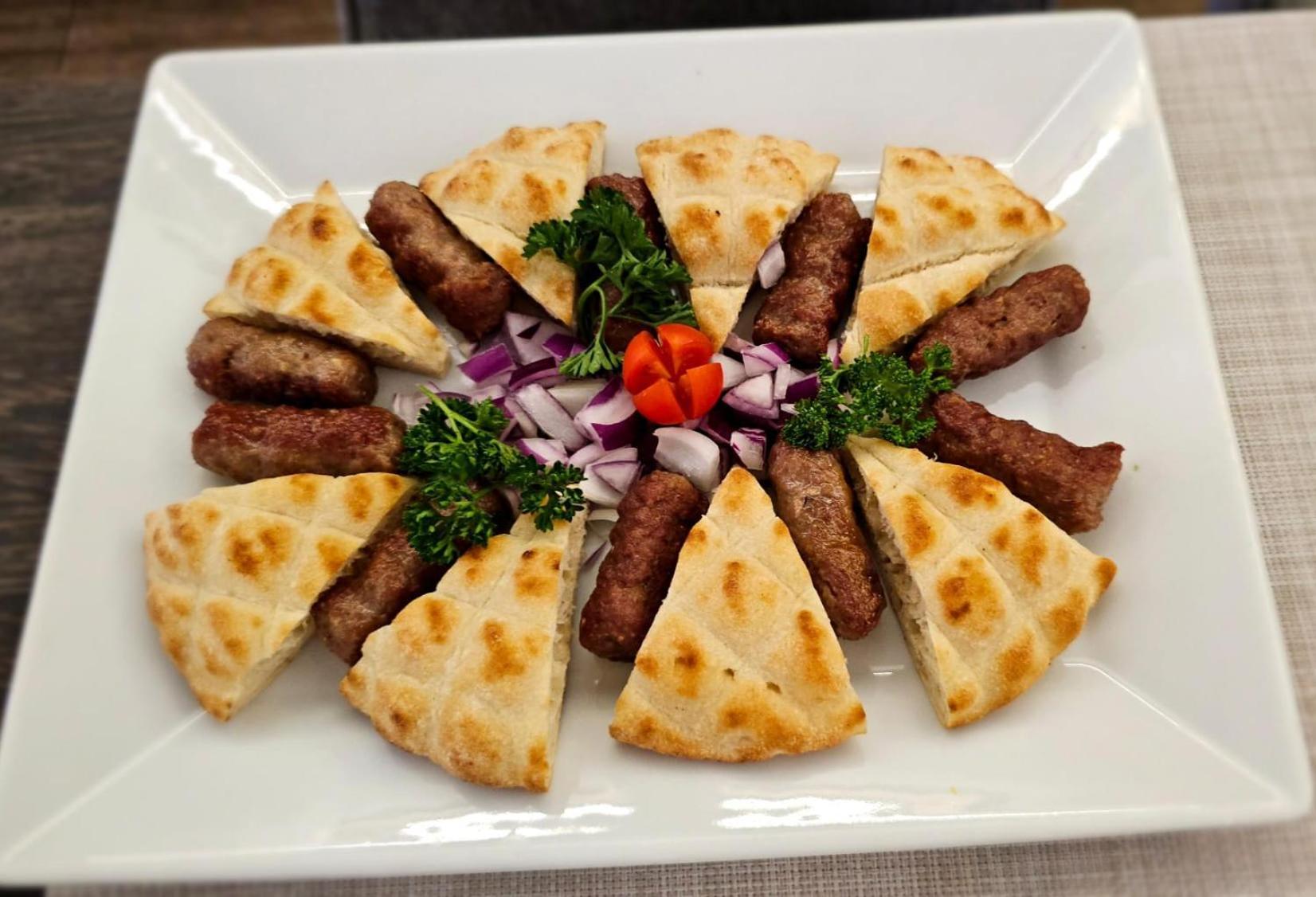 Maestro - Rooms & Restaurant Vukovar Eksteriør bilde